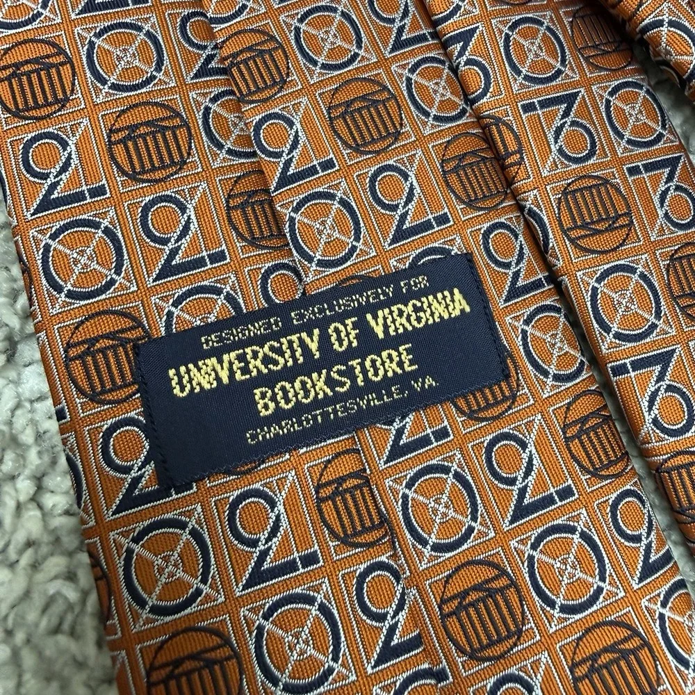 University of Virginia Bookstore silk/Polyester Tie Necktie Men's (3.75 x 58)